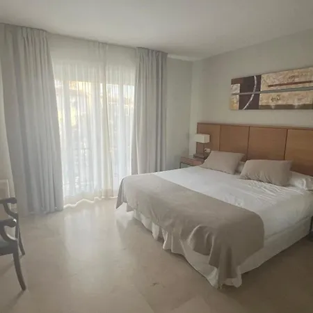 Aparthotel Ona Alanda Club *
